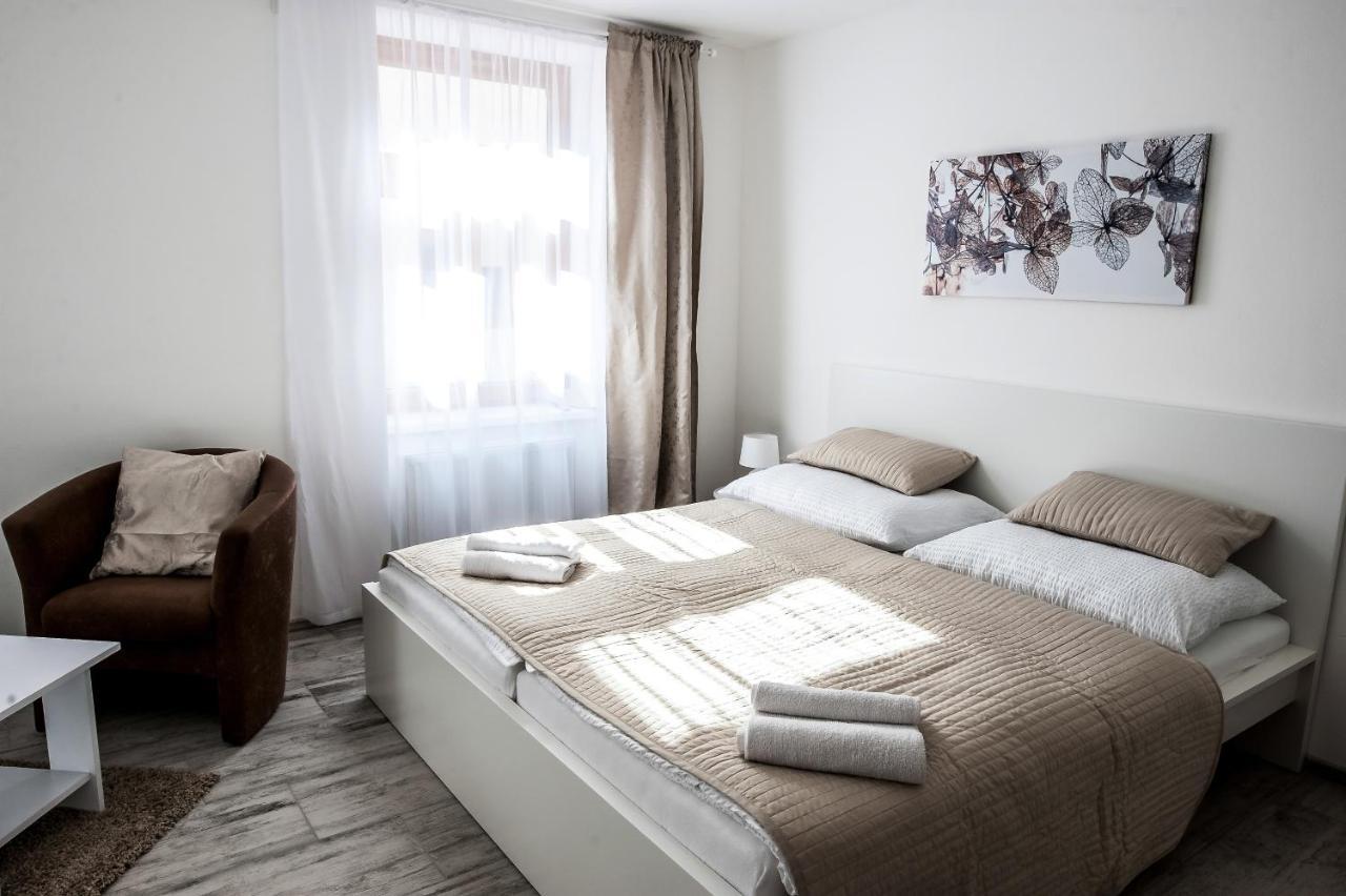 Rezidence Cerny Medved Hotel ซนอยโม ภายนอก รูปภาพ