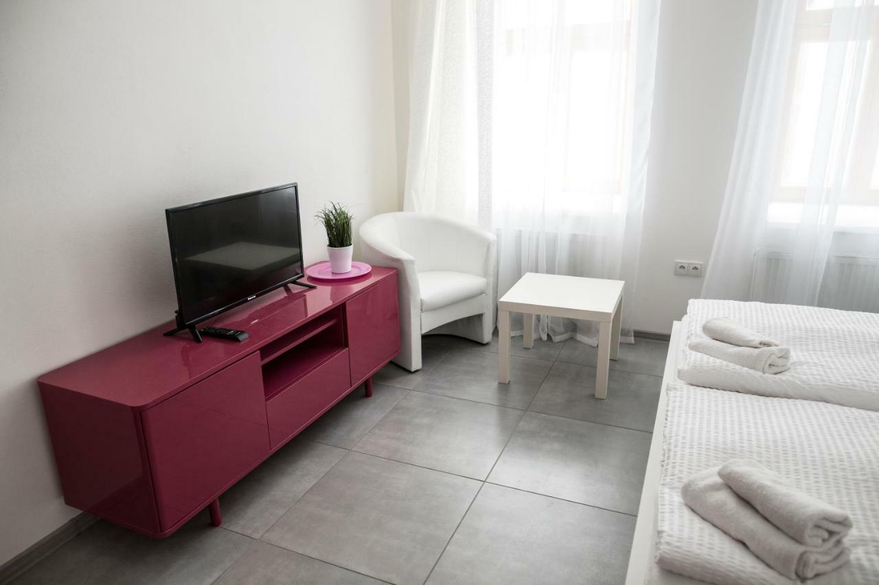 Rezidence Cerny Medved Hotel ซนอยโม ภายนอก รูปภาพ